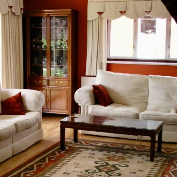 Oriental Living room furniture